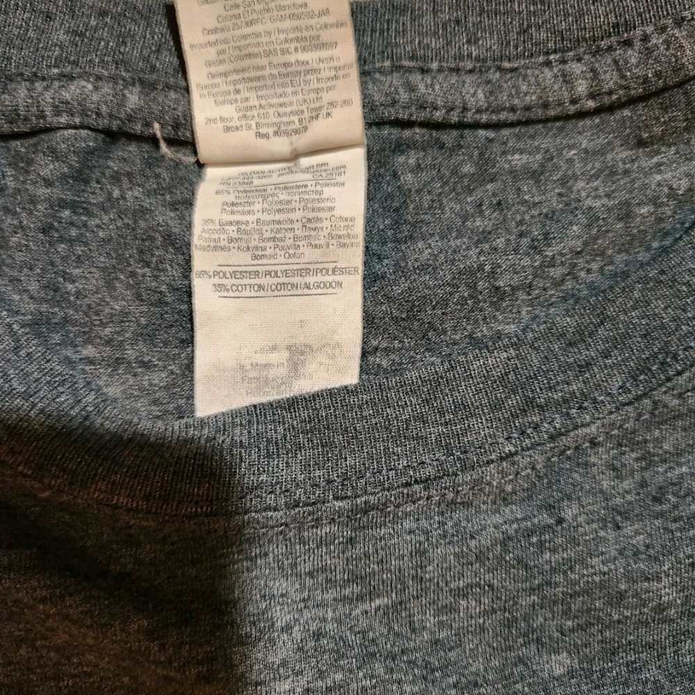 Gildan Charcoal Duck Duck Grey Duck Graphic Tee - Picture 5 of 8